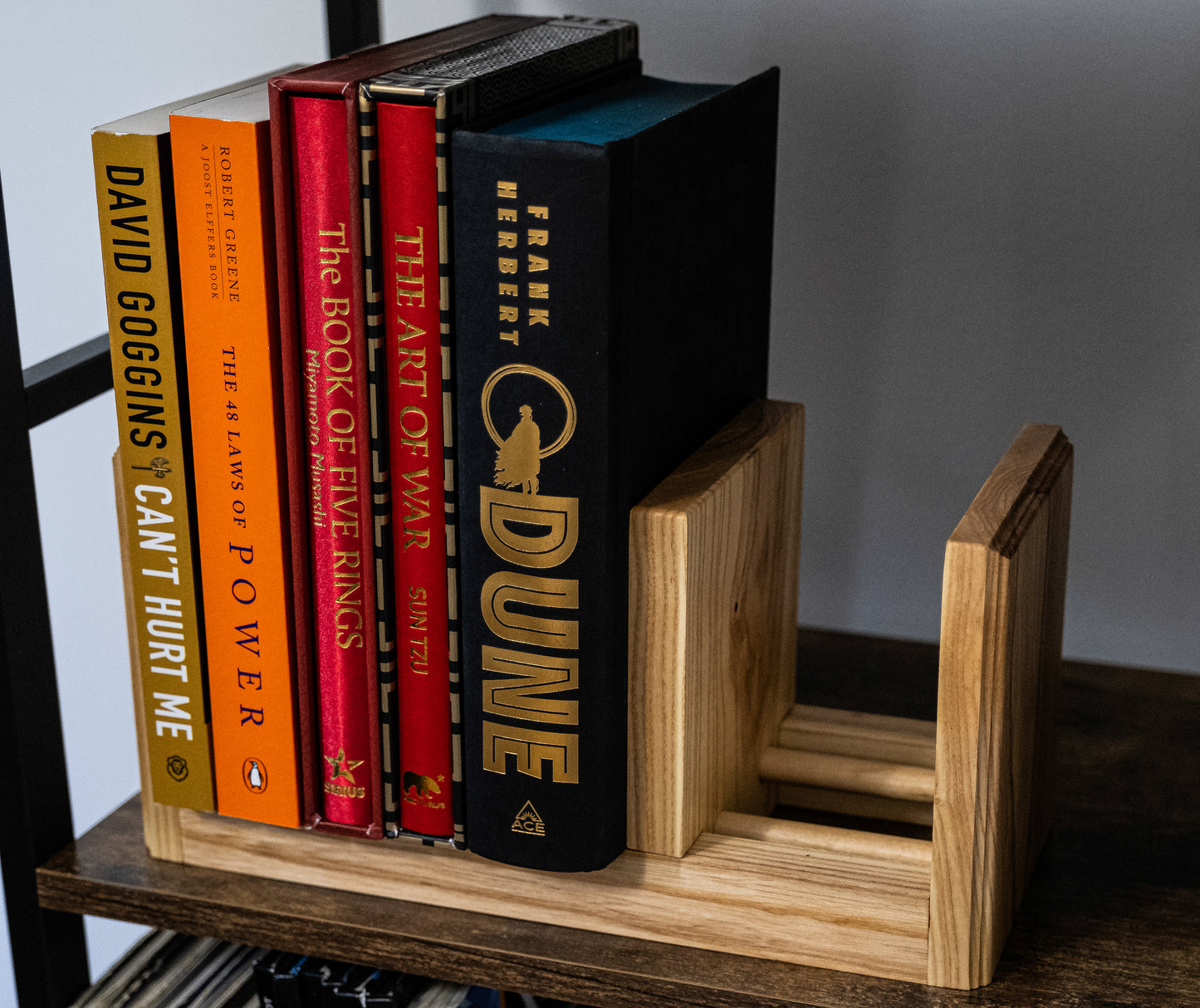 Porte livre ajustable