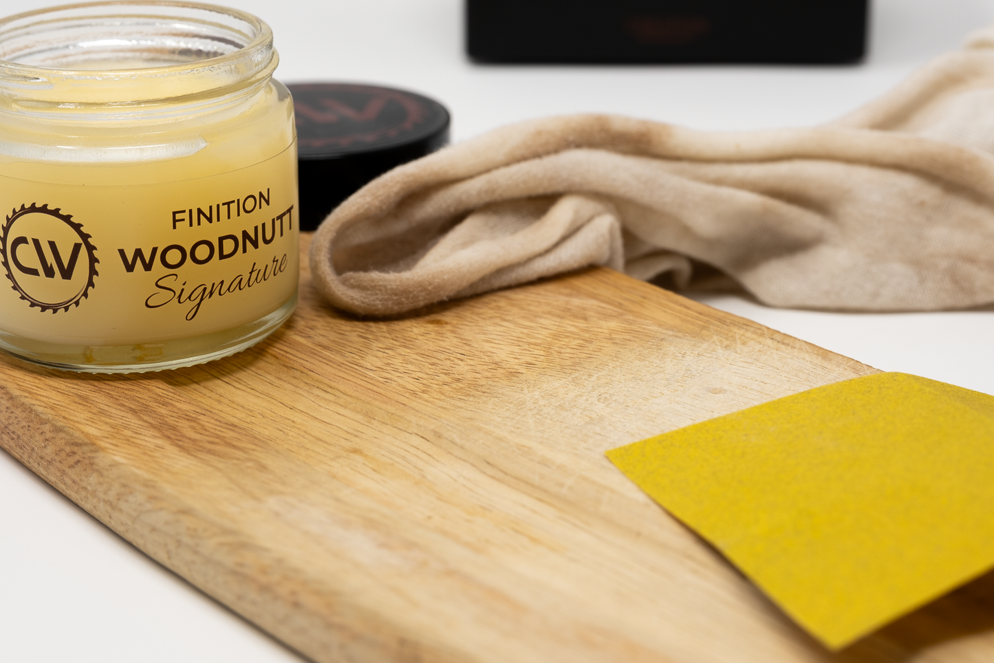 “Finition WoodNutt Signature 60 ml — conditionneur naturel food-safe”